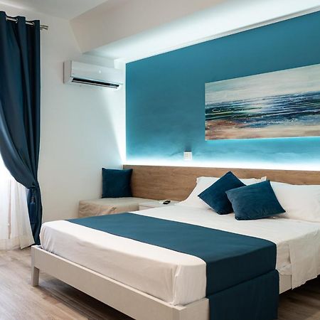 סנטו סטפאנו די קמאסטרה A Due Passi - Guest House מראה חיצוני תמונה