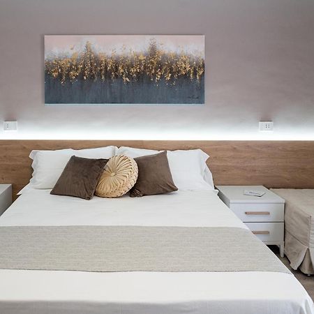 סנטו סטפאנו די קמאסטרה A Due Passi - Guest House מראה חיצוני תמונה
